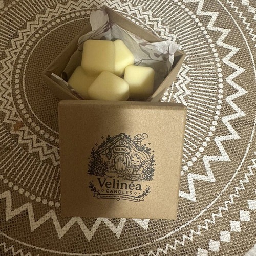 Soya Wax Melts handmade, unique designs and aromas
