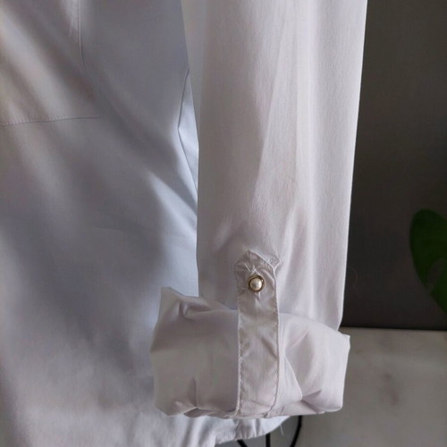 Zara women's white fitted shirt small like new