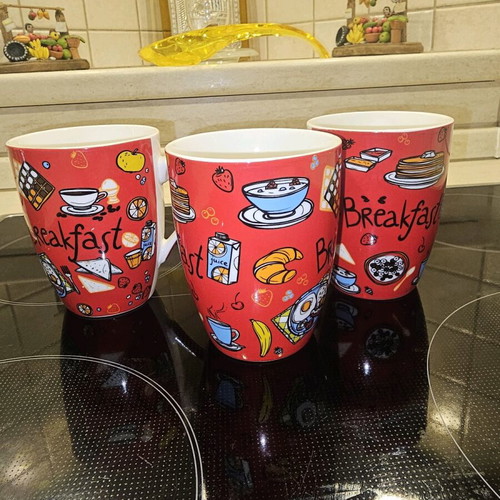 Set of mugs new