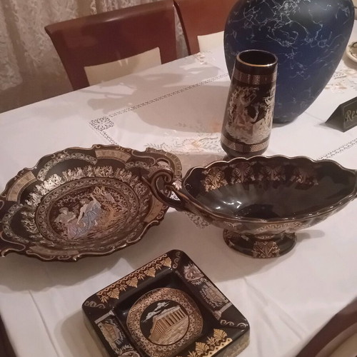 Handmade ceramics with 24 carat gold, set of 4 pieces