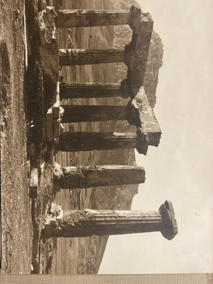 Νίκος Ζωγράφος vintage φωτογραφία της Ακροκορίνθου του 1930