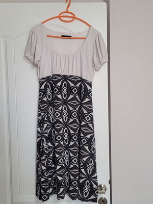 Fidele women's dress medium size like new