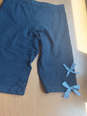 Girls' pants size 4 with bows like new