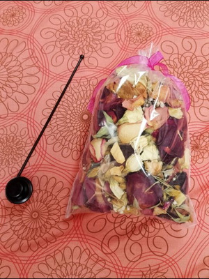 Potpourri set like new