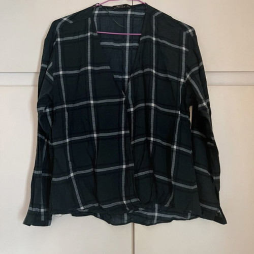 Bershka checked long-sleeve shirt like new, size L