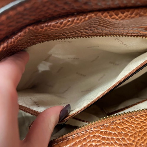Guess handbag used, brown and red