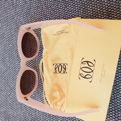 Beige sunglasses with case and box, Oriflame