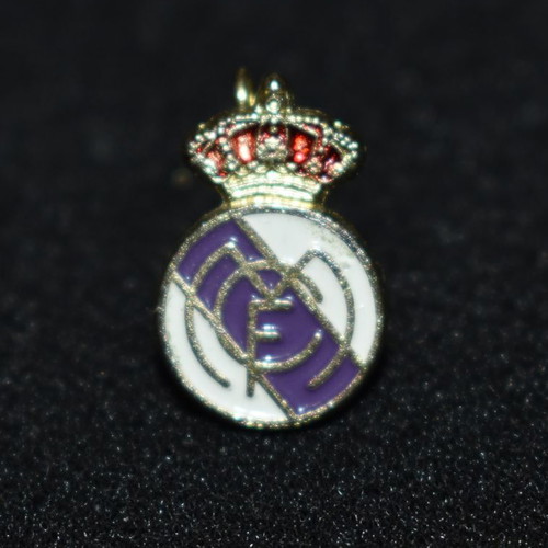 Vintage Real Madrid pin used