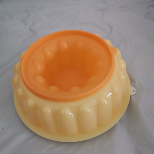 Tupperware mold 2.2 liters new for jelly or rice