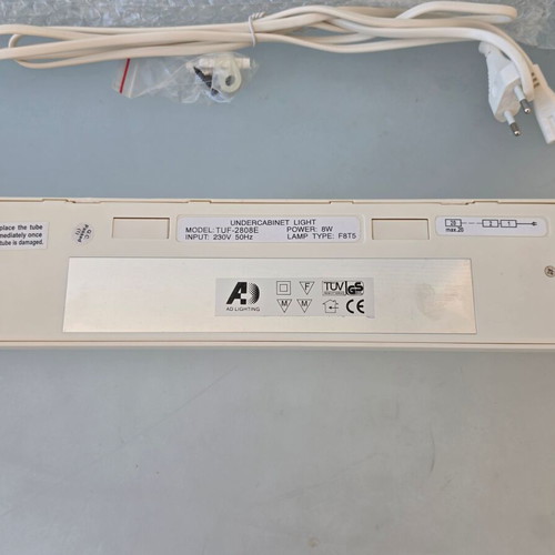 Under-Cabinet Fluorescent Light TUF-2808E 8W New