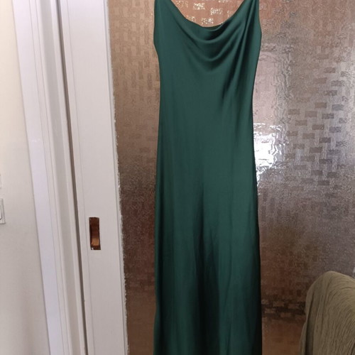 Long green women's dress satin like new size M