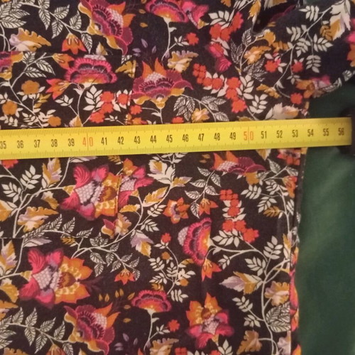 H&M shirt used, black floral M/L
