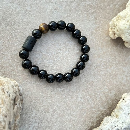 Unisex bracelet with black and brown beads like new