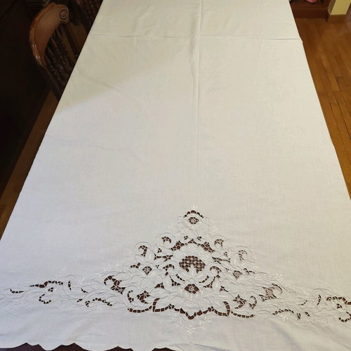 Cutwork handmade sheet like new 220x265