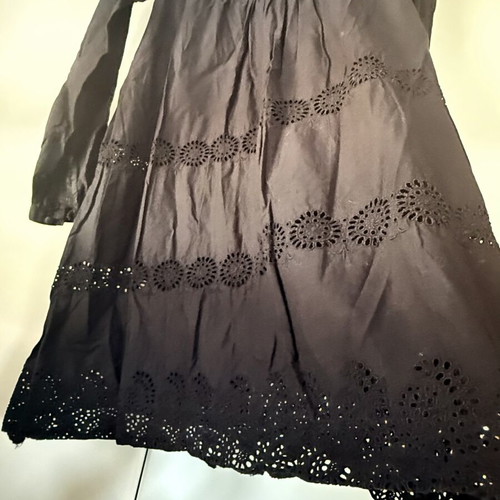 S’nob black cotton dress like new with cutout design, size S
