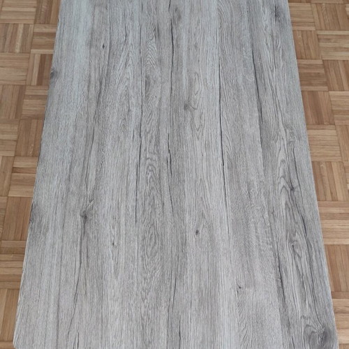 Coffee table used in excellent condition