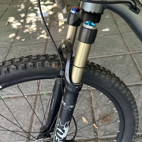 Cube Analog mountain bike like new with FOX suspension and tubeless tyres
