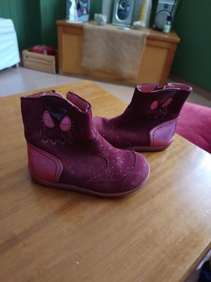 Kickers Bretzelle δερμάτινα μποτάκια νούμερο 24 σαν καινούργιο