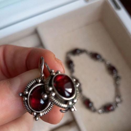 Earrings and bracelet with natural garnets, 925 silver, used, vintage