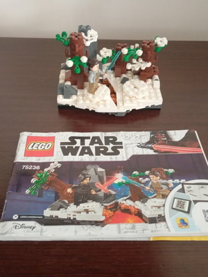 Lego Star Wars 75236 like new, with instructions, missing one figure hand