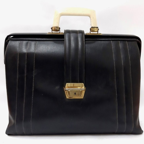 Original Doctor Bag from the 1950s in like new condition