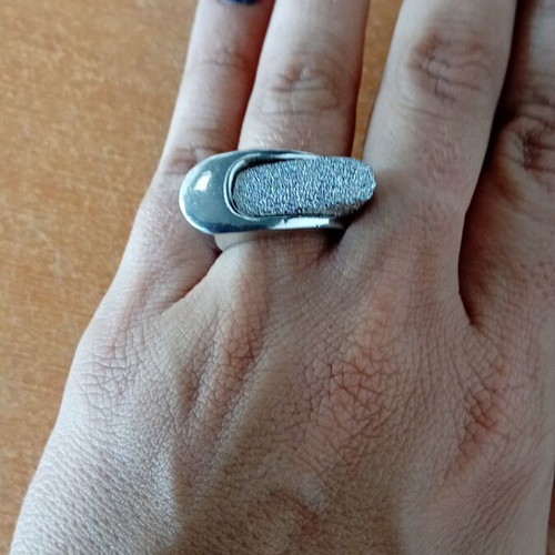 Steel ring like new, silver color