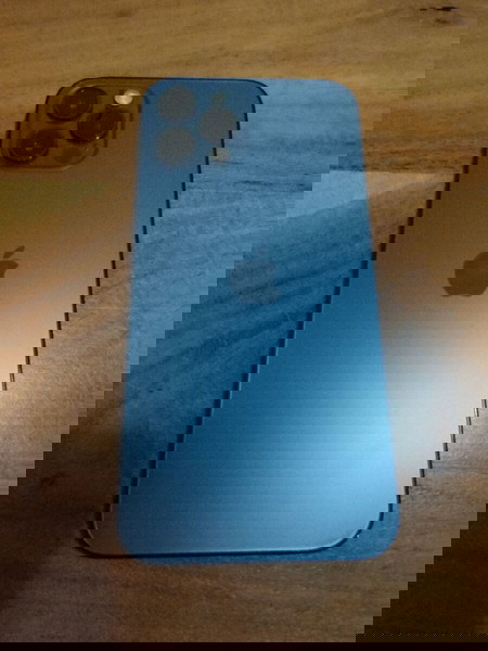 iphone 12 pro   128 GB μπλε σε πολύ καλή κατάσταση !