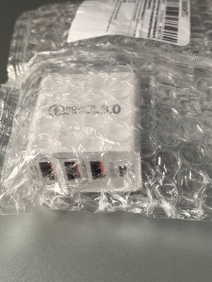 Fast Charger 3.0 USB & USB-C PD 20W with 4 Ports new