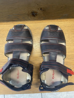 Kickers children's sandals like new, size 31, blue