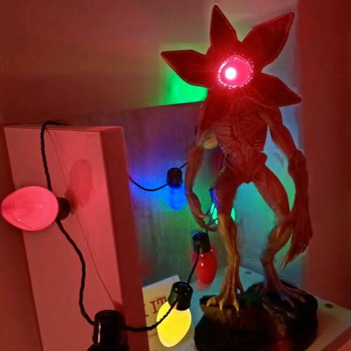 Stranger Things lamp with USB-C Demogorgon new