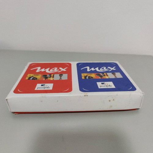 Max collectible box with playing cards new