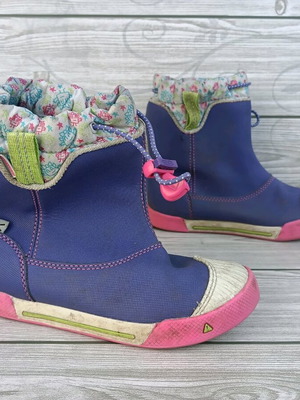 Keen ботуши като ново, номер 30, цветни