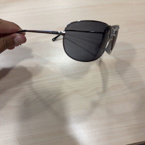 Timezone sunglasses like new, black