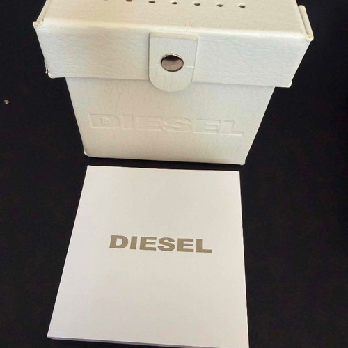 Diesel Mega Chief DZ4282 wristwatch, gunmetal