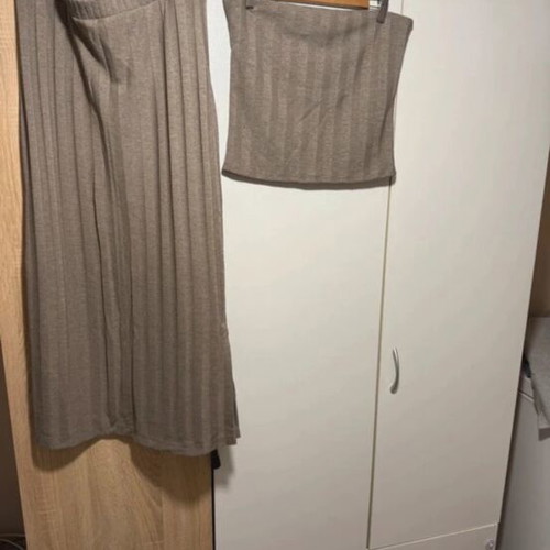 H&M skirt and blouse set, medium/large, grey beige
