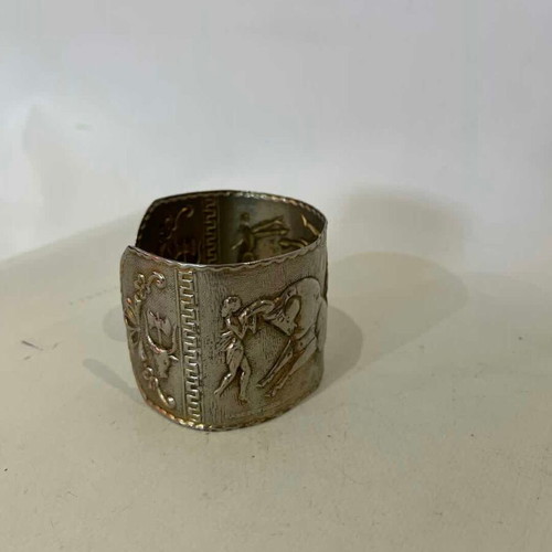 Vintage cuff bracelet with Minoan era design, 4.5 cm thick