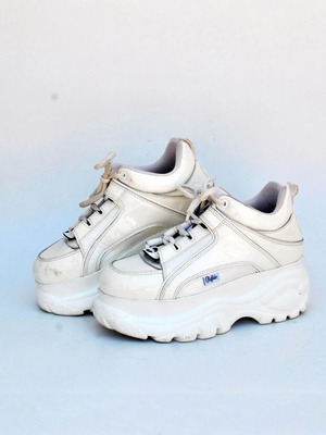 Buffalo white chunky platform sneakers size 37 Y2K