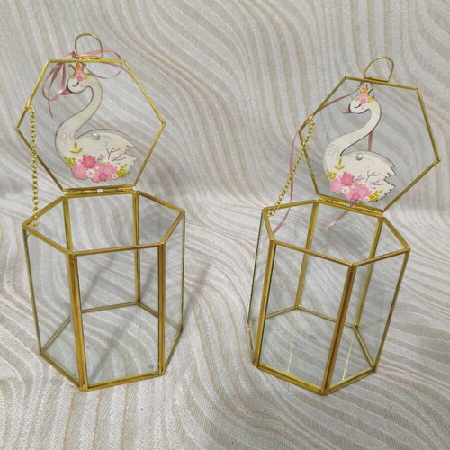 Glass boxes set of 2 with swan candy bar decoration, new