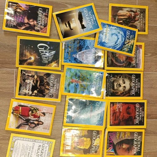 National Geographic collectible magazines like new