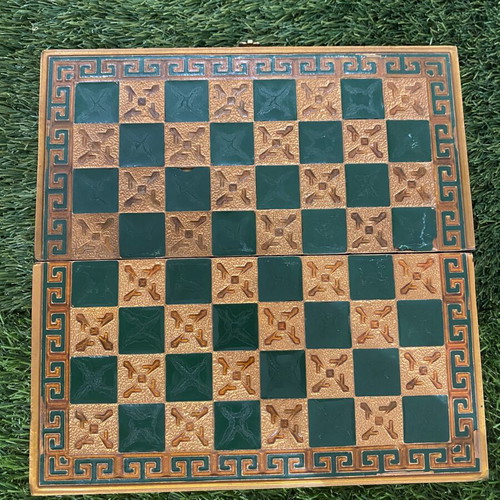Vintage collectible chessboard like new