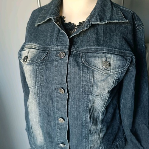 Best Woman denim jacket dark blue, like new