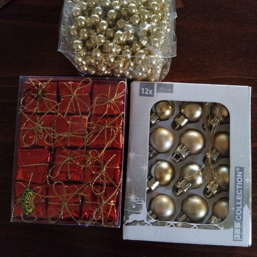 Christmas ornaments new, set of 4 pieces