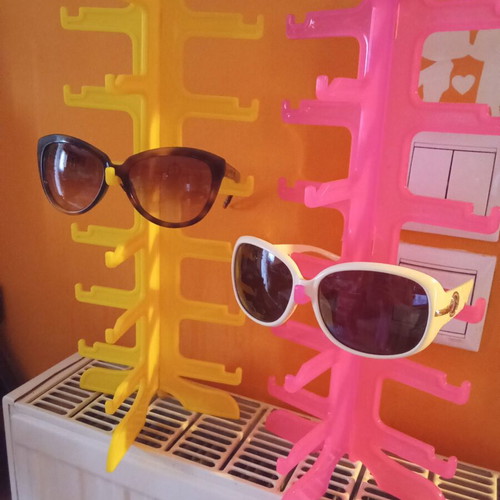 Stand for glasses like new, pink and yellow, pack of 2
