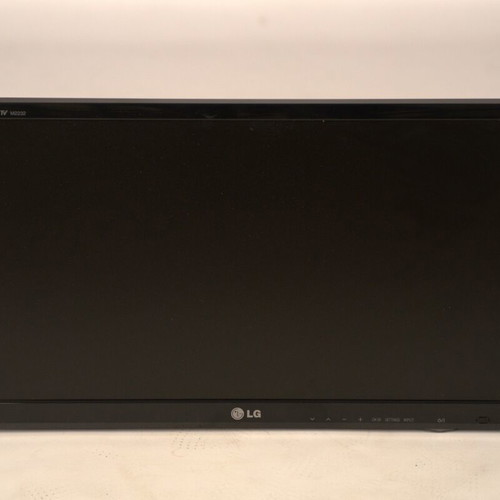LG M2232 22" Full HD Monitor used with wall mount
