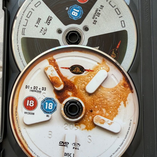 The Usual Suspects DVD special edition, like new, English subtitles