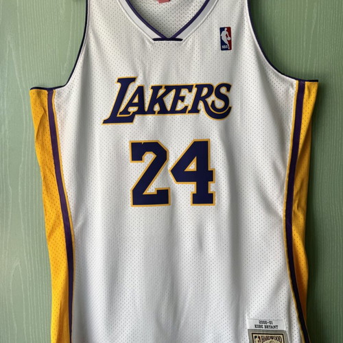 Kobe Bryant Jersey Los Angeles Lakers size 2XL like new