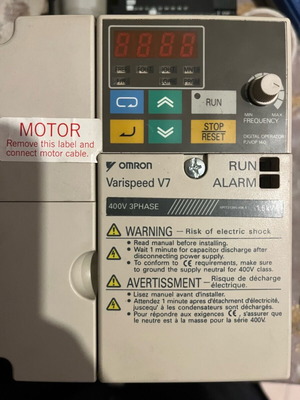 Omron Yaskawa inverter three-phase for 1.5/2.2kw motor like new
