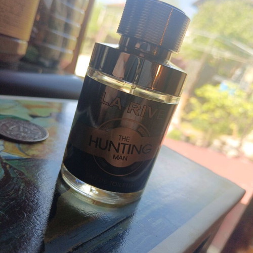 La Rive Hunting Man Eau de Toilette 75 ml like new