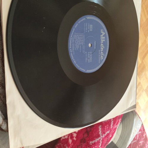 Paola Souvenir vinyl used