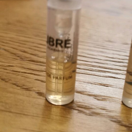 Libre EDP two pieces and Le Parfum sample like new
